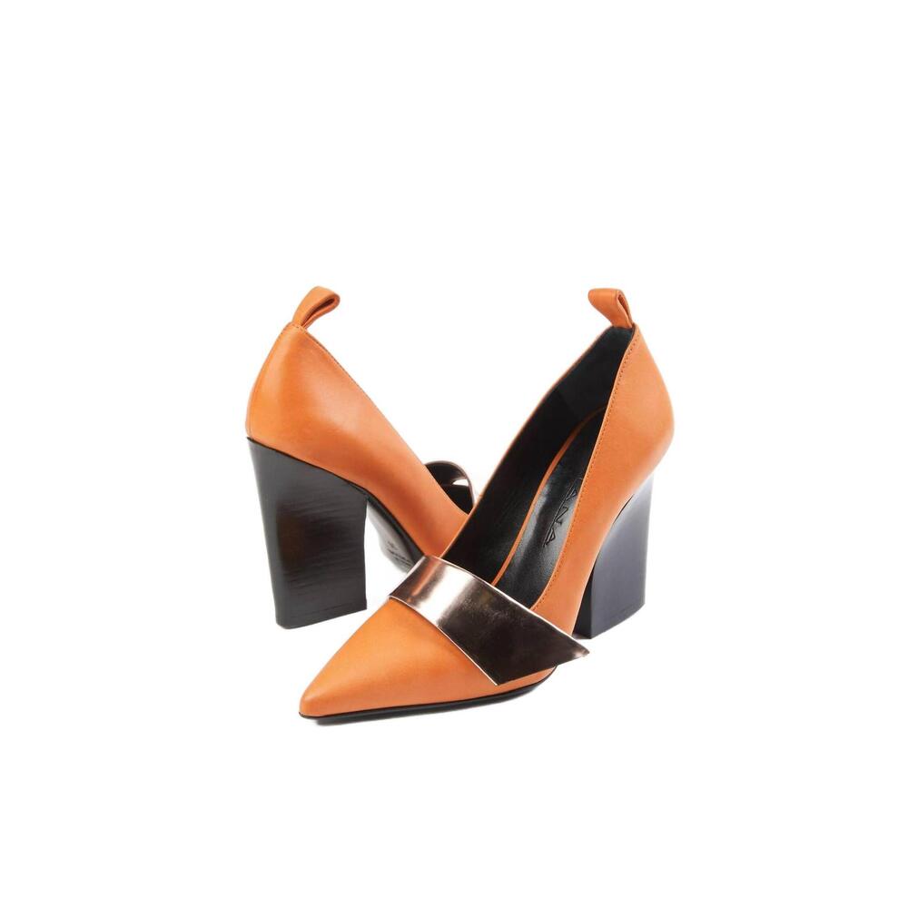 NEW ATIANA nine 2 fiver high heel in terracotta